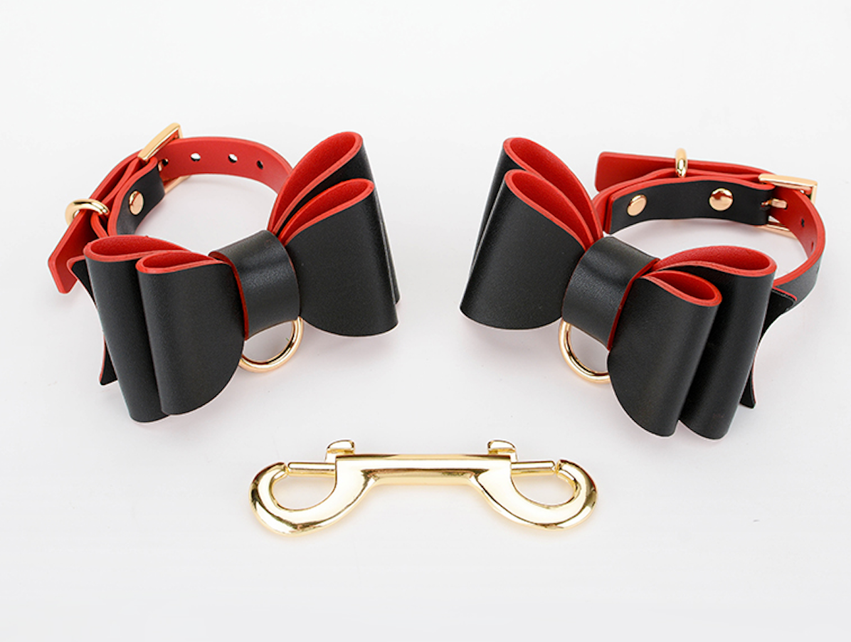 bondage handcuffs